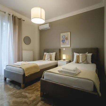 The Harmony House * 纳夫普利翁