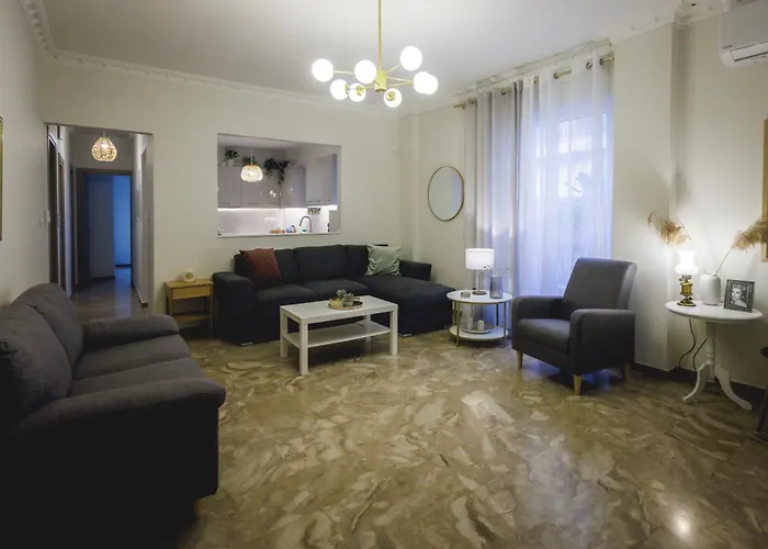 The Harmony House 公寓